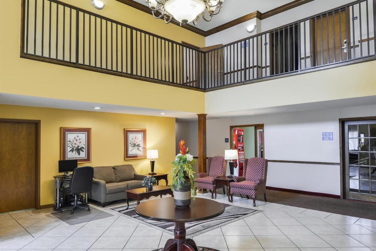 Americas Best Value Inn Wiggins Extérieur photo