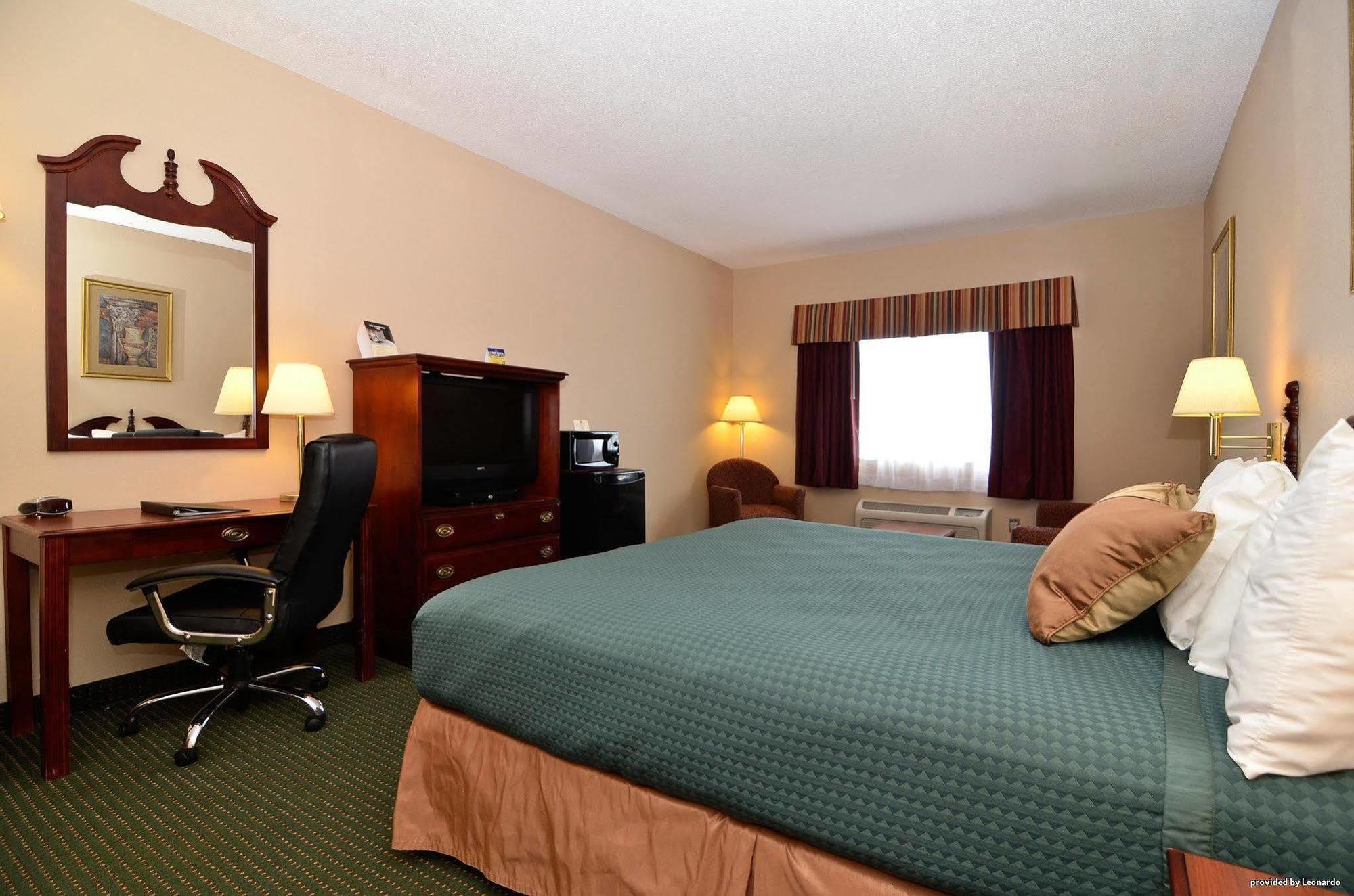 Americas Best Value Inn Wiggins Chambre photo