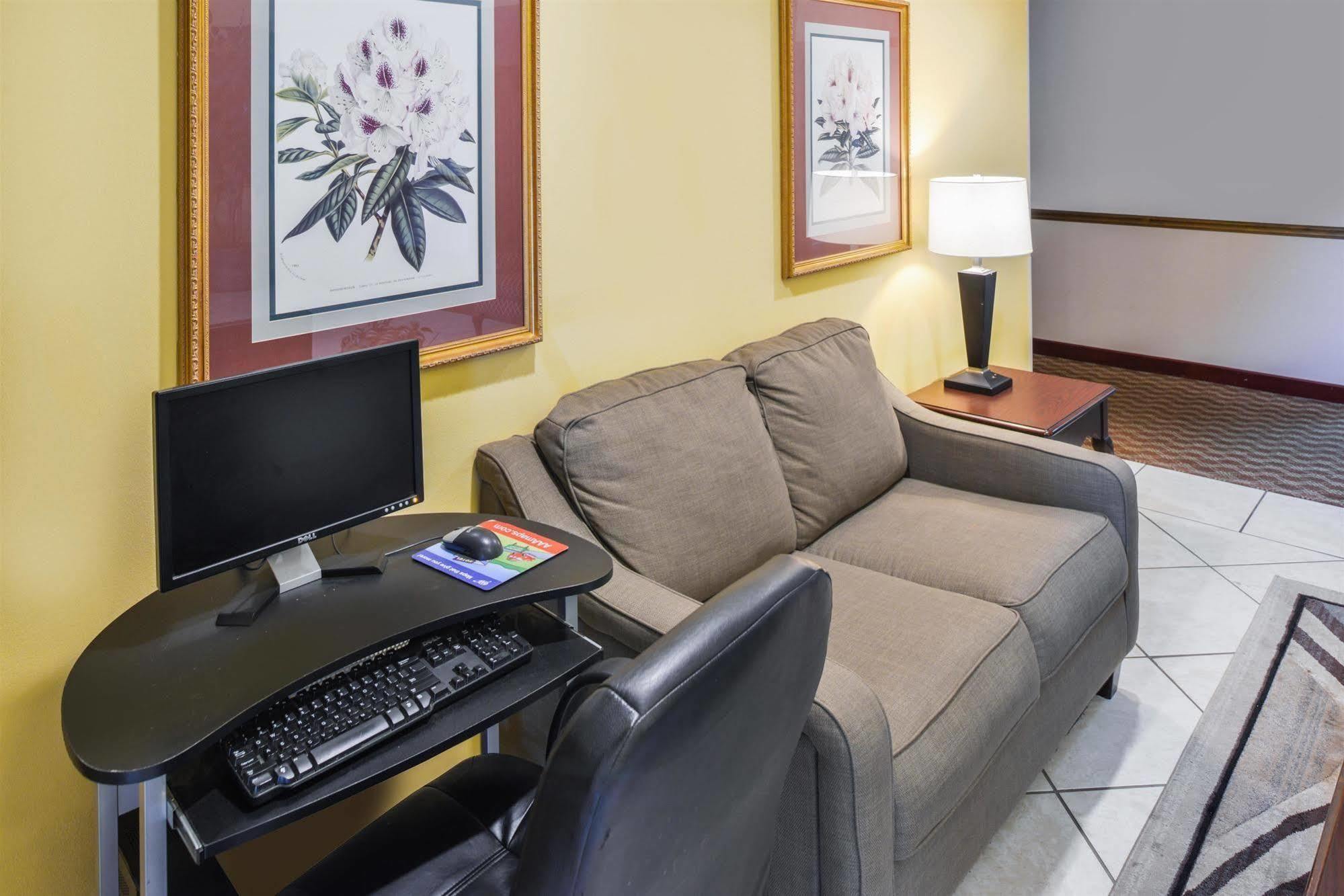 Americas Best Value Inn Wiggins Extérieur photo